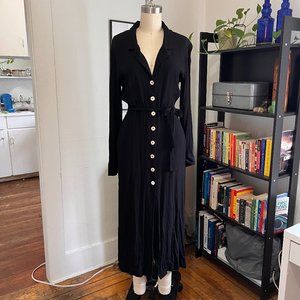 Aritzia - Wilfred S Button Up Longsleeve Dress - Black